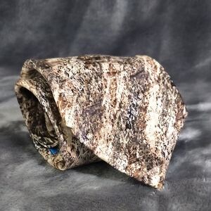 Elegant Brown Patterned Men's Tie